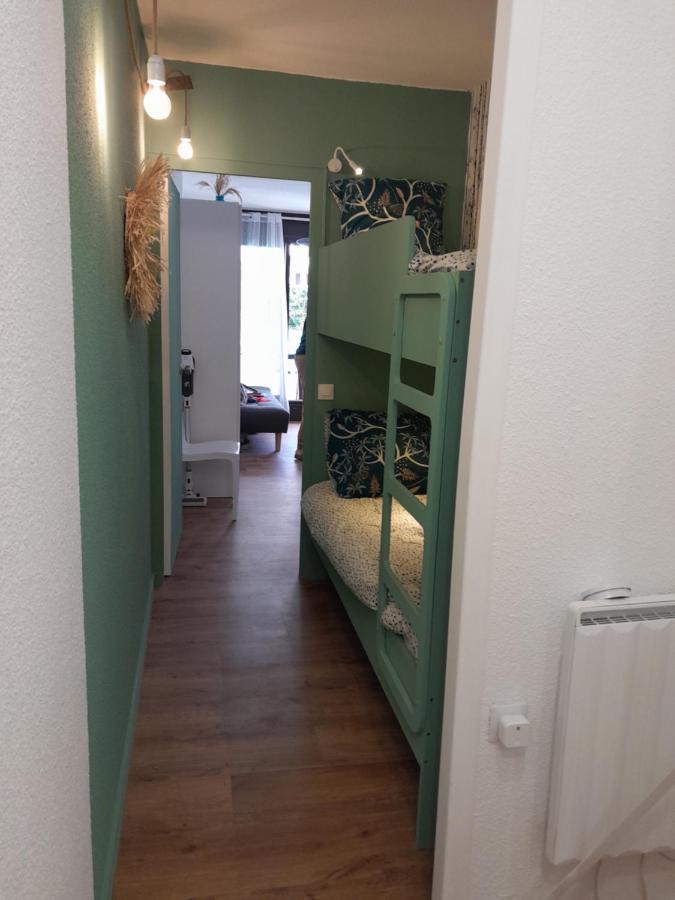 Joli 2 Pieces Sur Le Port Avec Piscine, Terrasse, Parking Lägenhet Capbreton Exteriör bild