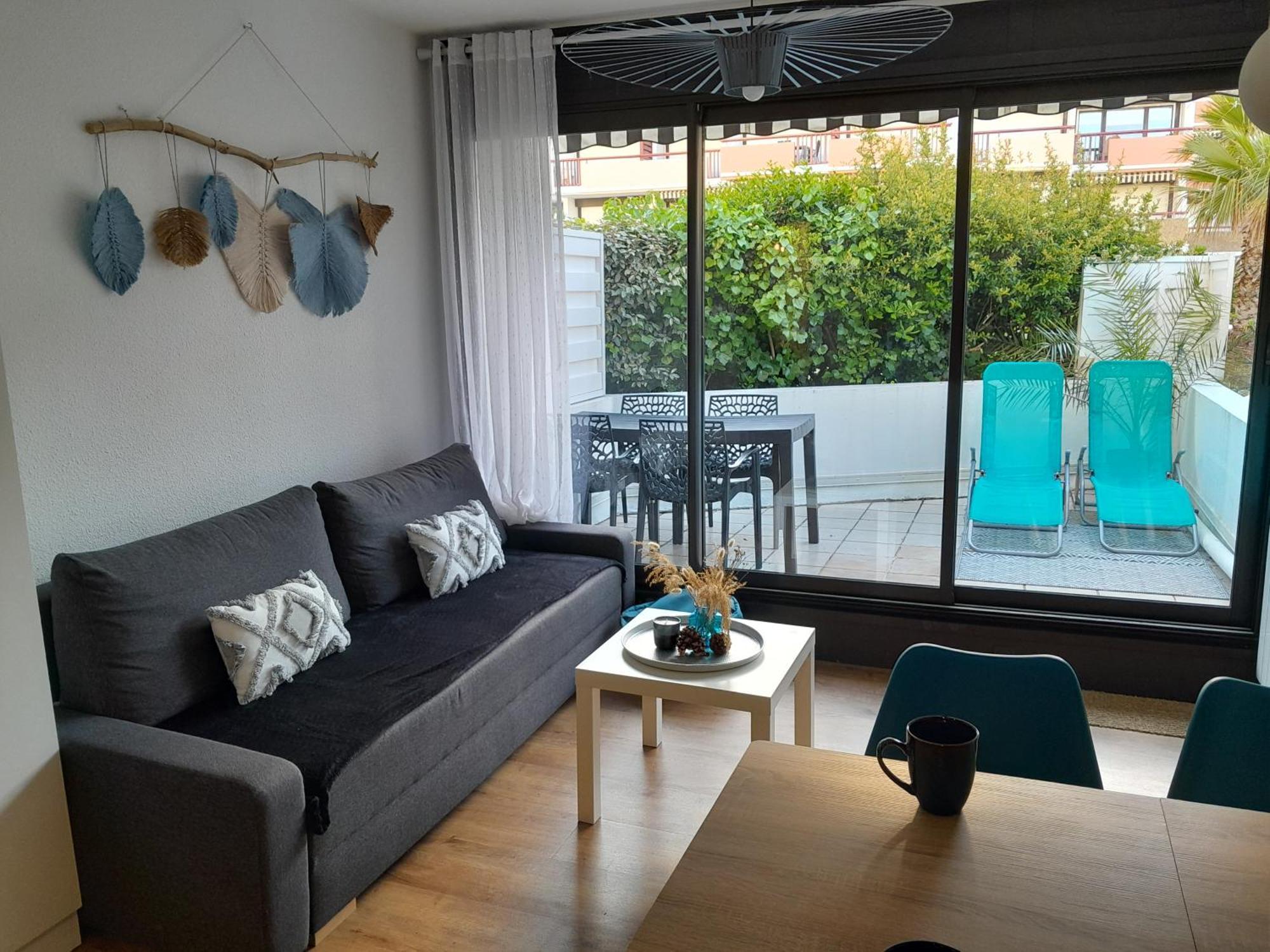 Joli 2 Pieces Sur Le Port Avec Piscine, Terrasse, Parking Lägenhet Capbreton Exteriör bild
